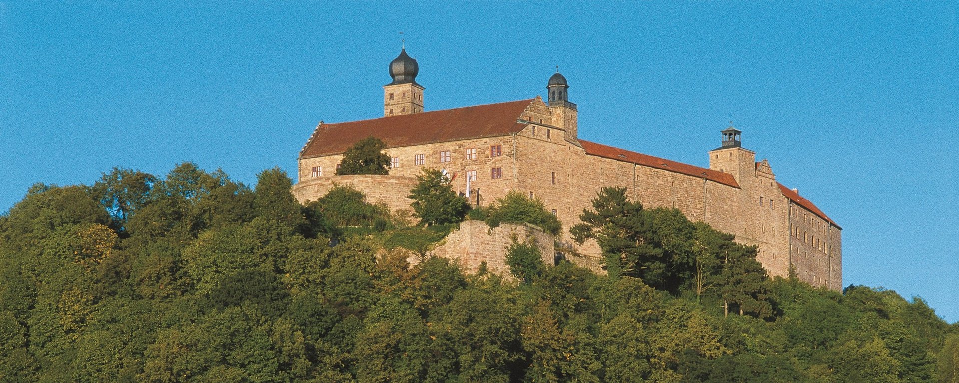 Die Plassenburg thront über der Kulmbacher Altstadt im Frakenwald