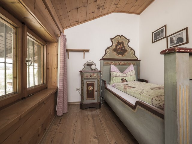 Kinderzimmer Schlafzimmer der Ferienwohnung auf dem Hof Rossruck in Fischbachau