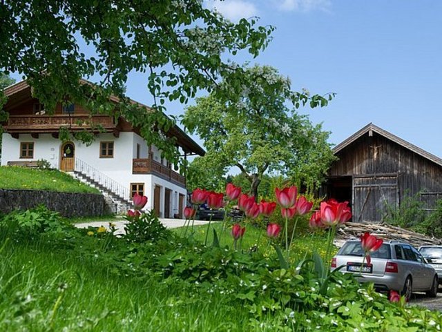 Austragshaus mit Yogstudio auf dem laglerhof in Gritschen bei Nussdorf am Inn am Chiemsee